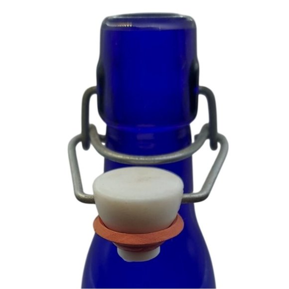 NWOB 2 Grolsch Cobalt Blue Glass 1 Liter Home Brew Wine Beer Bottle Swing EZ Cap - Picture 5 of 6